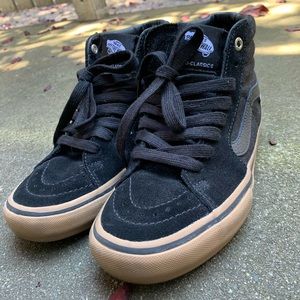 Black Pro Classics Vans